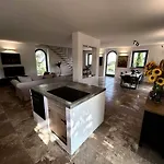 Luxury Overlooking Val D'orcia 펜션 로까스트라다